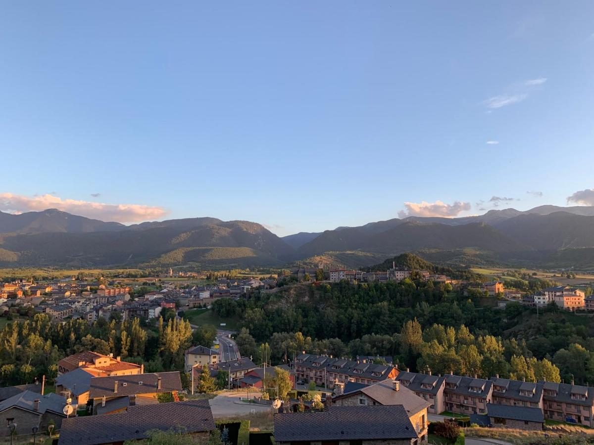 Fonda Biayna Hotel Bellver De Cerdanya Exterior foto